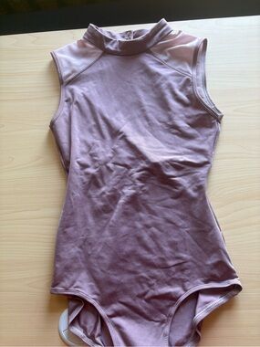 Sleeveless Mock Neck Bodysuit in Dusty Mauve